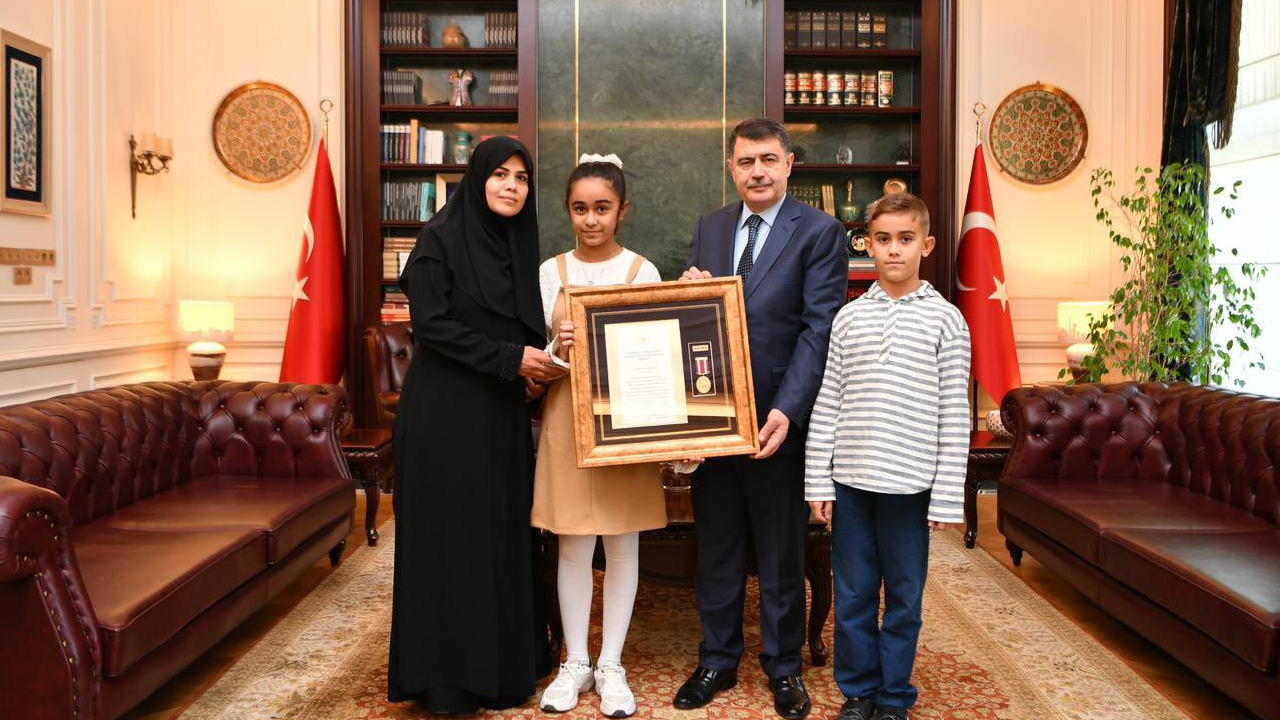 Alkışlık hareket: Ankara’da şehit yakınlarına “Devlet Madalyası” verildi