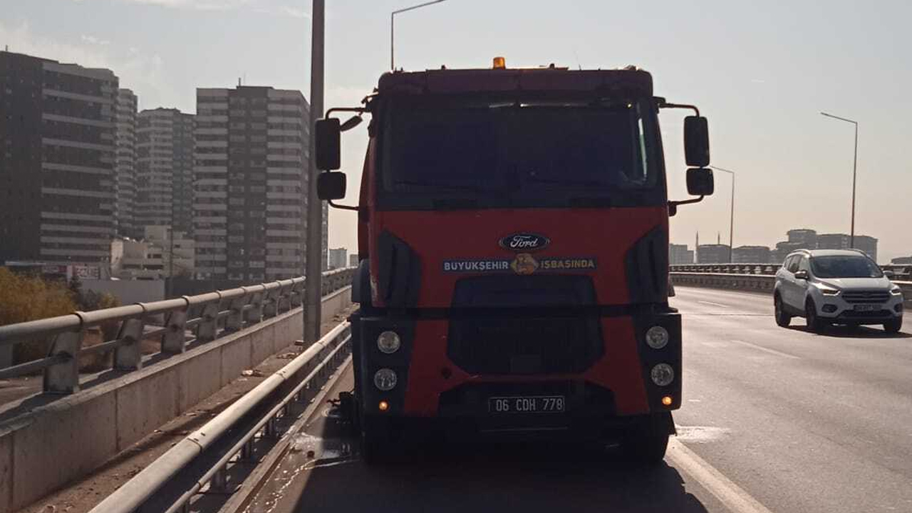 Ankara Fatih Sultan Mehmet Bulvarı'nda temizlik mesaisi: Şikayet edilmişti