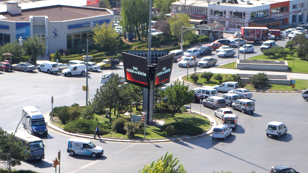 Sincan dolmuşları Ostim Kavşağı'nı mekan yaptı: Vatandaş şikayetçi