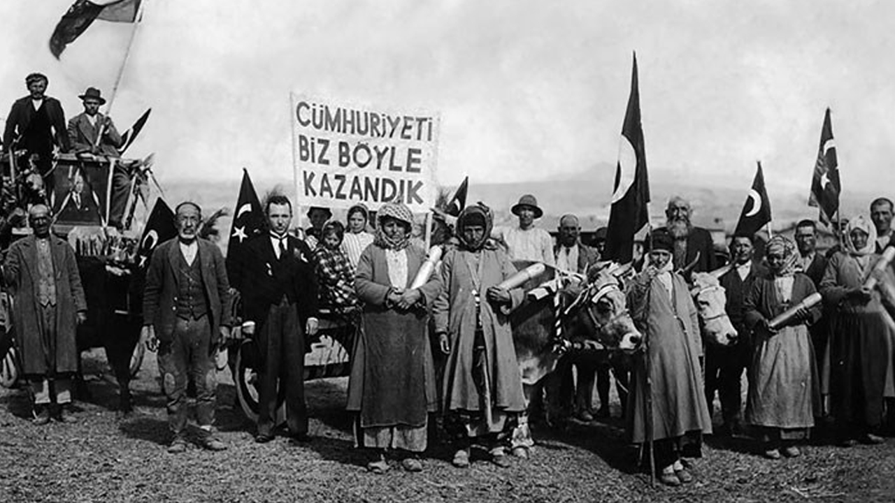 Etimesgut Kaymakamı Özlem Bozkurt 10 Kasım mesajı yayınladı