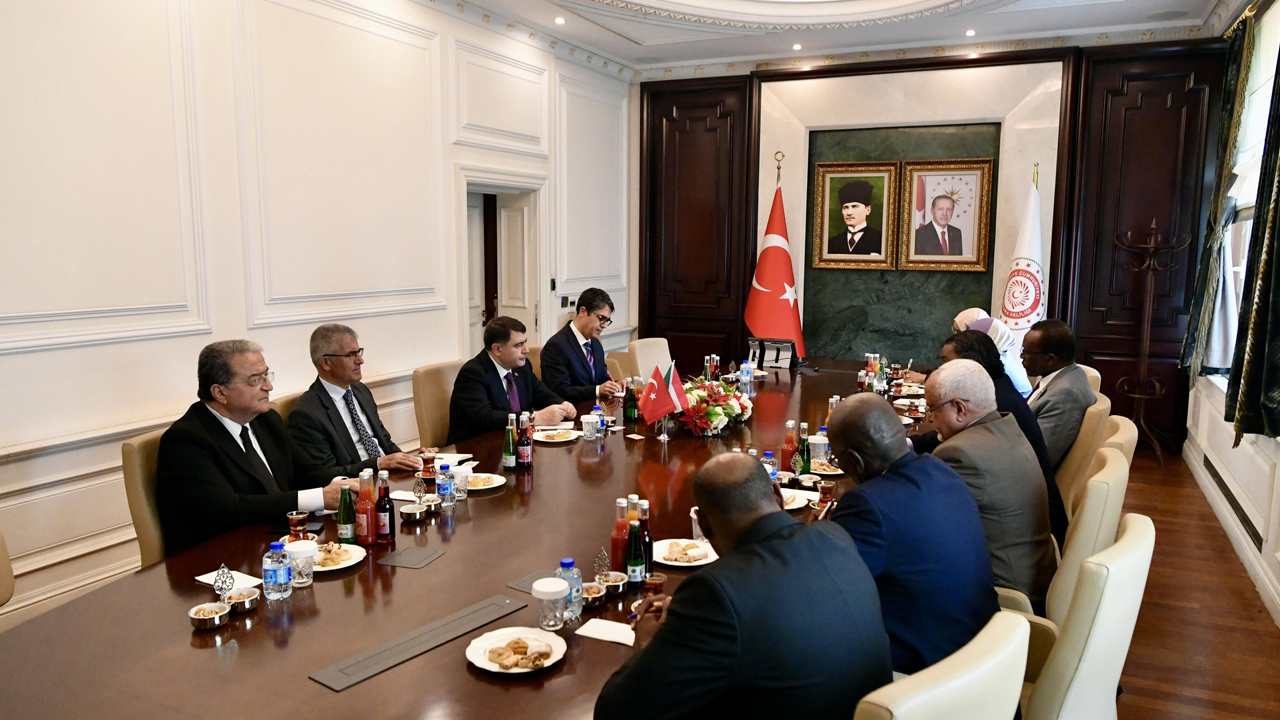 Sudan Ekonomi Bakanı Abdeldaim Ankara Valiliği'ni ziyaret etti