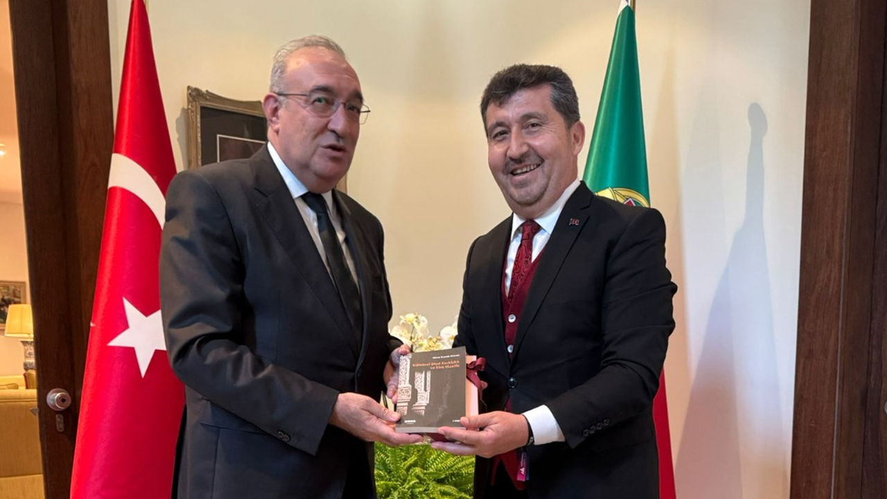 Ankaralı eğitimciler Portekiz’de Türkiye Büyükelçiliği'ni ziyaret etti