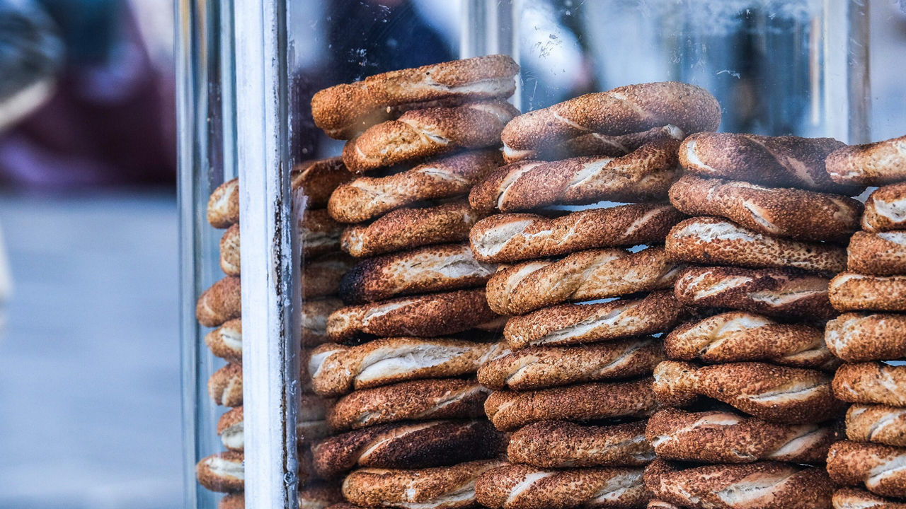 Ankara’da simit 25 liraya satılıyor: Ticaret Bakanlığı göreve