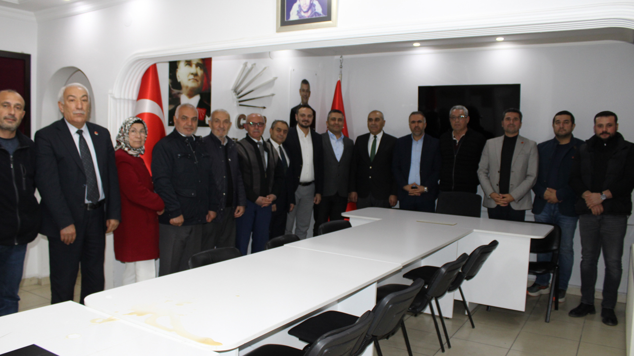 Mamak Kırşehirliler Derneği CHP’yi ziyaret etti