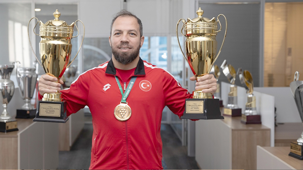 ASKİ Spor’un gururu: Oğuz Dönder Tokyo’dan madalya ile döndü