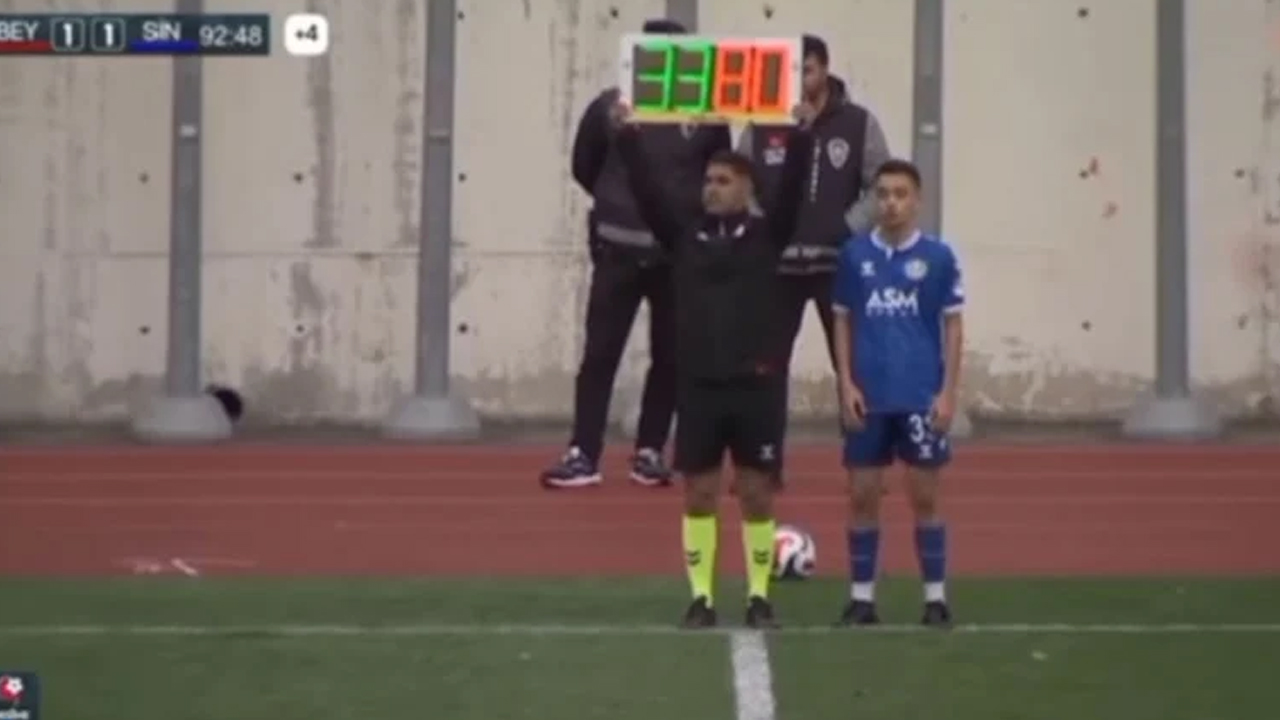 Ankaralı ortaokul öğrencisi Türk futbol tarihine geçti