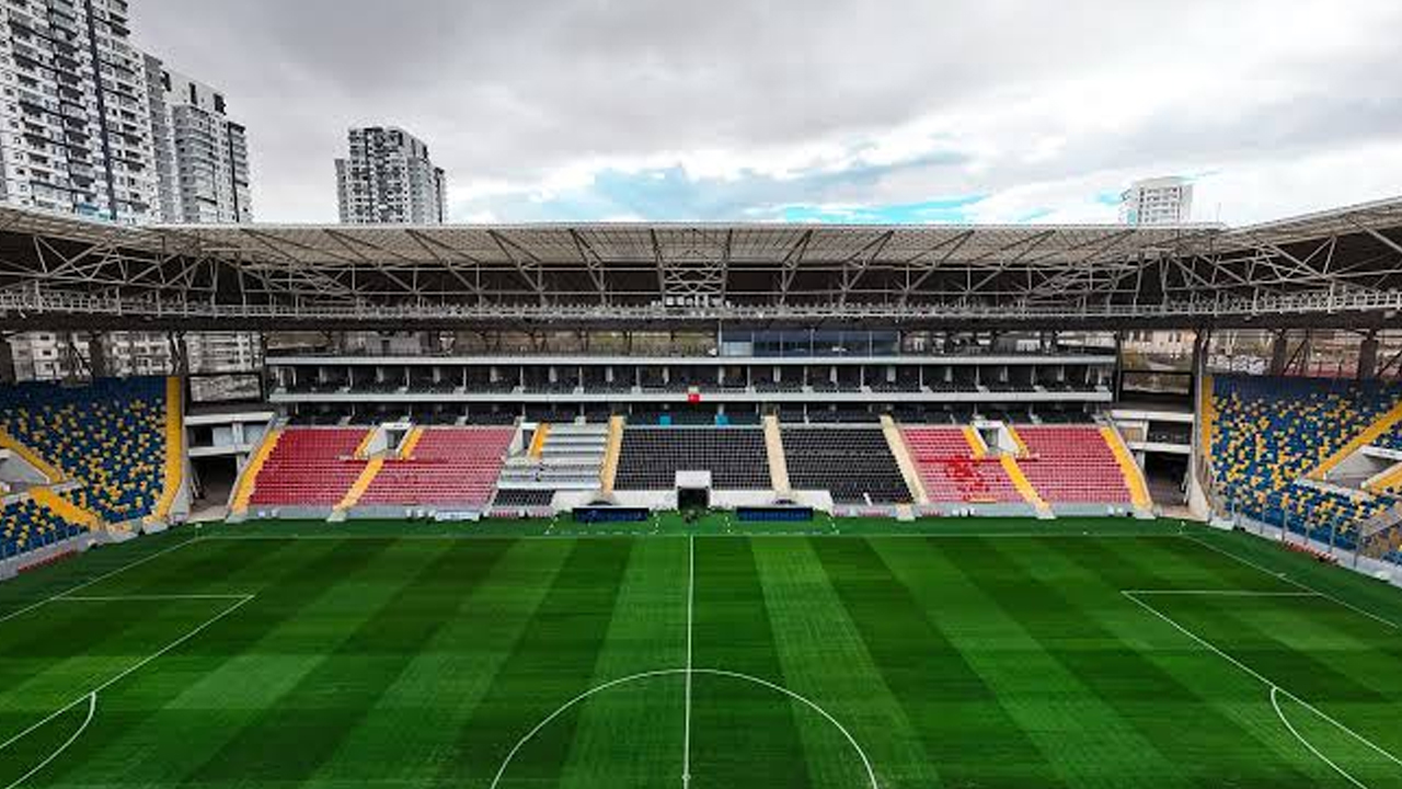 Ankara Eryaman'da yoğun mesai: 8 günde 4 maç oynanacak