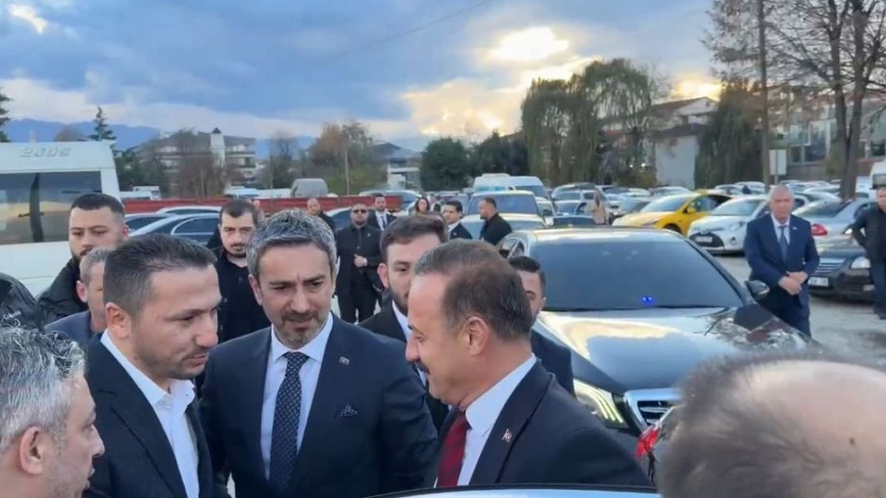 Yavuz Ağıralioğlu’nu karşılayan isim dikkat çekti: AK Parti İl Başkanı