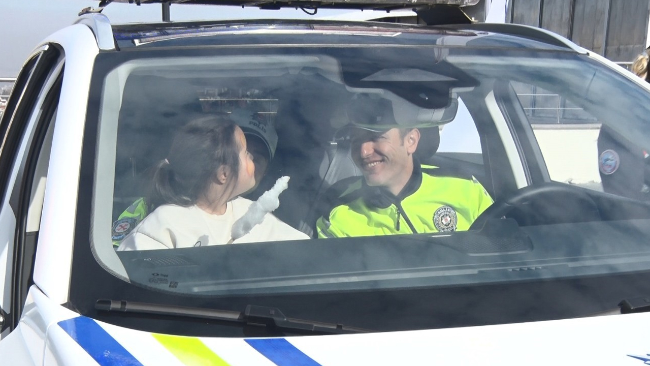 Emniyet 3 Aralık'ta engellilerin yanında: Şehit yakınları ile buluşuldu