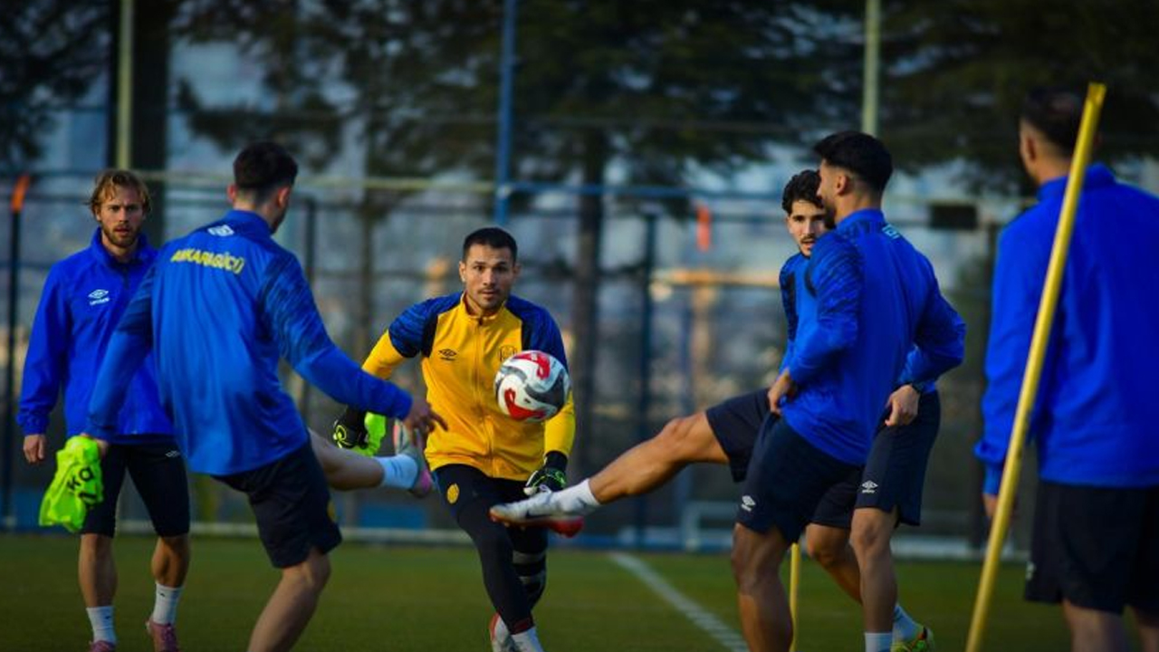 Ankaragücü'nden prim ve borç açıklaması: Dilenmiyoruz, direniyoruz