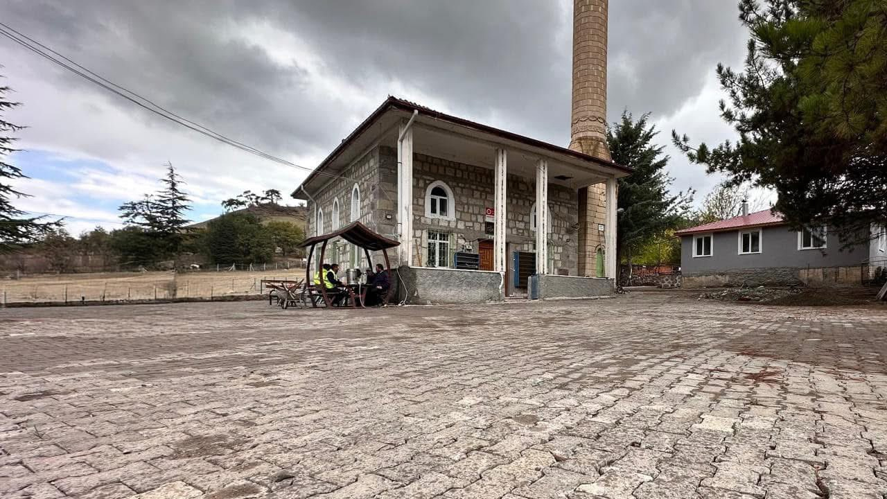 Ankara Çamlıdere'de köylere müdahale: Kış bastırmadan düzeltildi