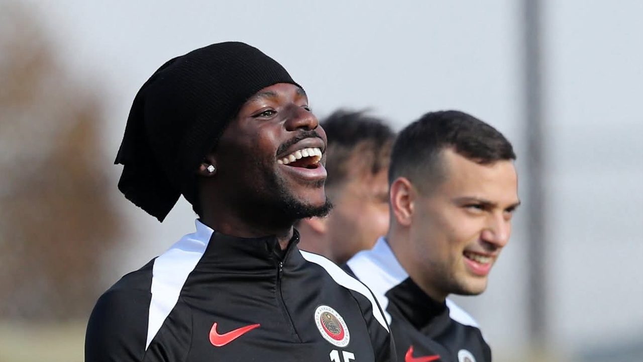 Dele-Bashiru’dan Gençlerbirliği’ni sevindiren haber: Nijerya'ya gitmiyor