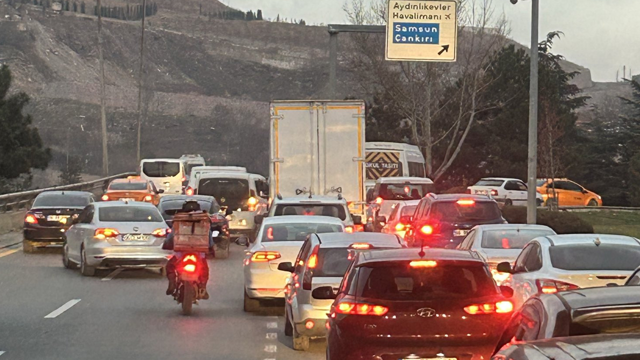 Ankara Dışkapı Köprüsü’ndeki trafik sorununa müdahale edildi