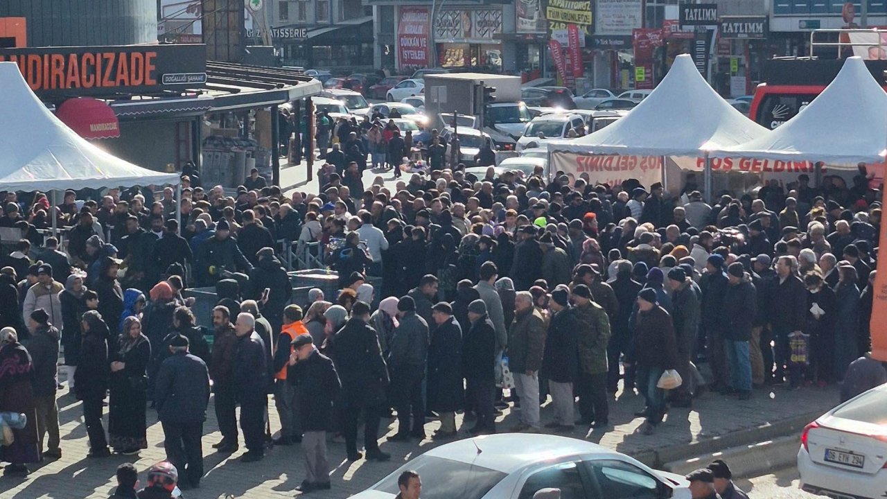 Altındağ Hüseyingazi’de hamsi şöleni; büyük rağbet gördü