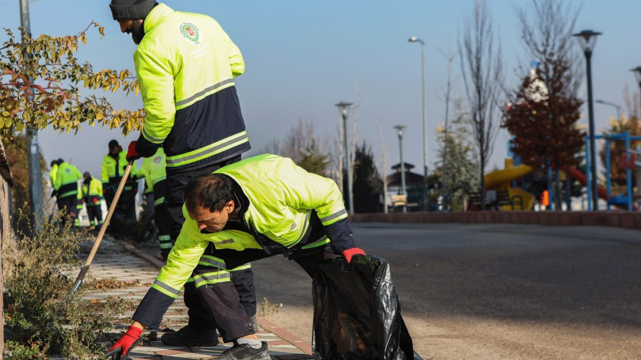 Etimesgut Belediyesi Bağlıca’yı dip köşe temizledi