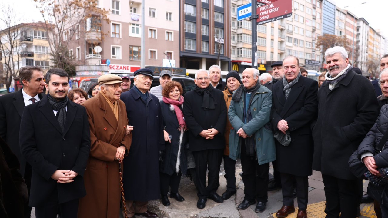 Prof. Dr. Cevat Geray’ın adı sokağa verildi