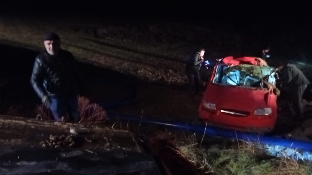 Beypazarı’nda otomobil şarampole uçtu! 3 kişi yaralandı