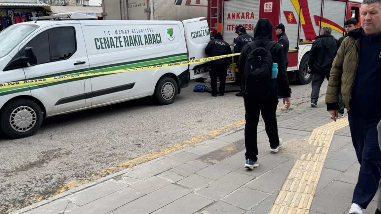 Cebeci'de TIR kadını ezdi