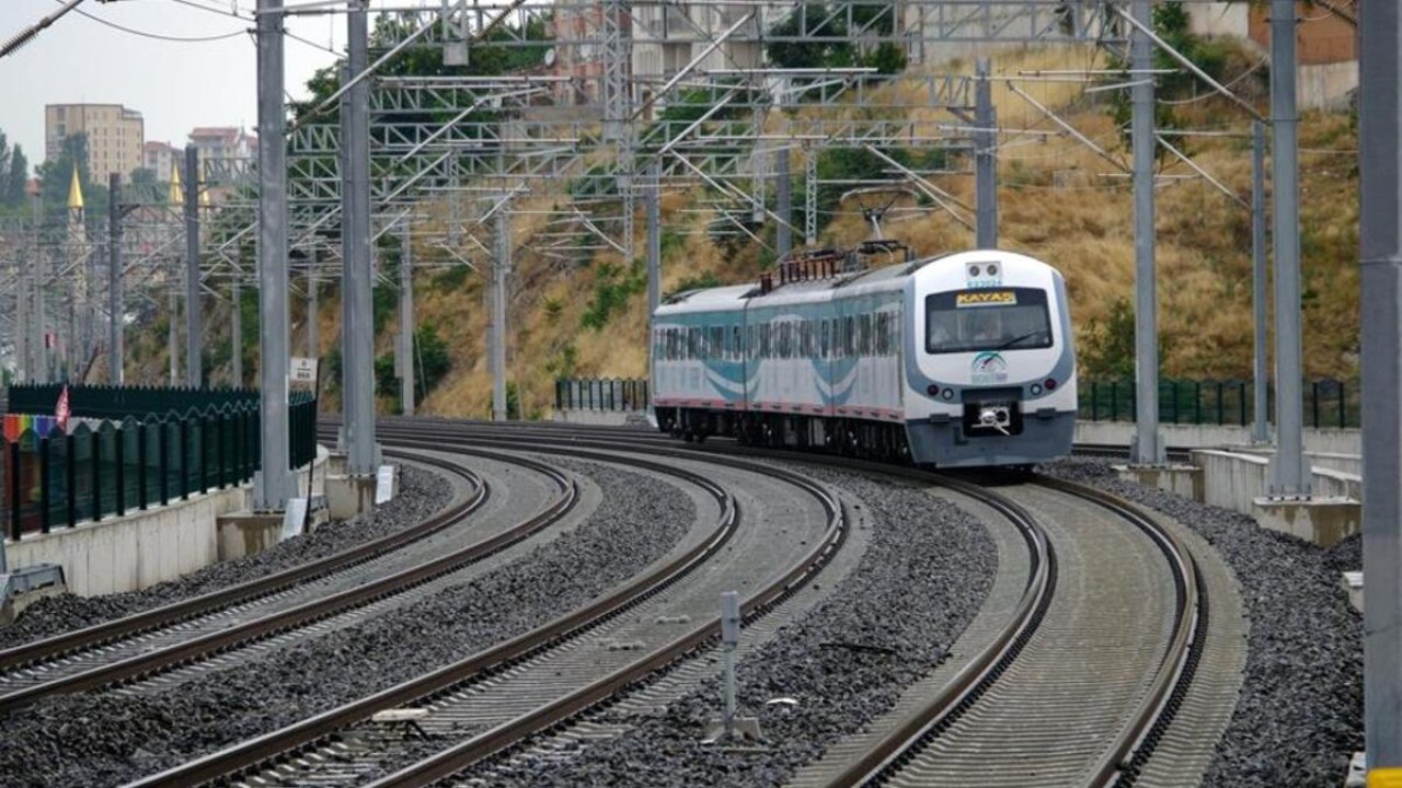 Başkentray banliyö treni 30 Ağustos’ta ücretsiz