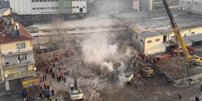 Konya’da çöken binada 1 kişi hayatını kaybetti