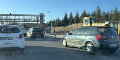 Ankara'da trafik kilit: Hafriyat kamyonları yolu tıkadı