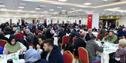 Kayserililer, Mamak Belediyesi'nin iftar yemeğinde buluştu