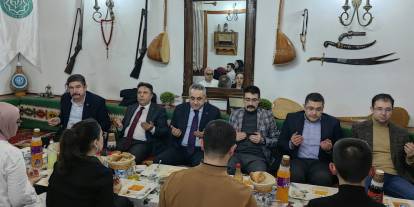 Ankara merkezli Osmaniye Vakfı'nda Ramazan iftarları devam ediyor