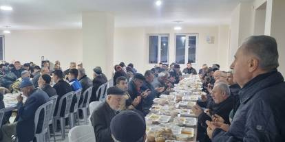 Birlik ve beraberliğin adresi: Karacahasan iftar sofrası