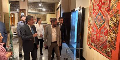Tarihi değeri yüksek halılar Ankara'da sergiye açıldı