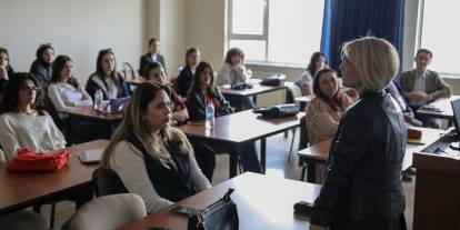 Etimesgut’ta “Kadının Siyasetteki Yeri” konuşuldu