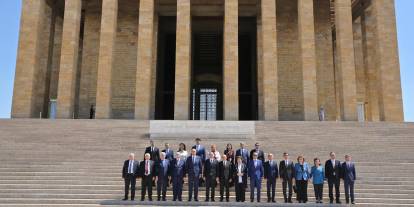 Batı Azerbaycan heyeti Anıtkabir’i ziyaret etti