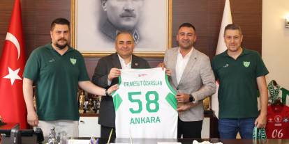 Bağlumspor TBL 2. Lig'e yükseldi: Başkan Özarslan'dan tebrik