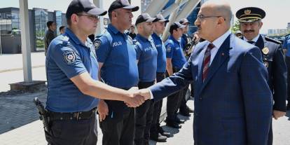 Emniyet Genel Müdürü, Ankara Eryaman'da trafik kontrol noktasını denetledi