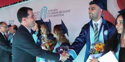 Ankara İl Sağlık Müdürü AYBÜ Tıp mezuniyetine katıldı