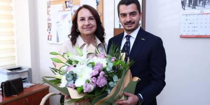 Çankaya Belediye Başkanı, doktorunun emeklilik törenine katıldı