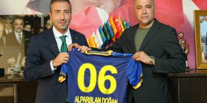 Ankaragücü Başkanı, MHP Ankara teşkilatını ziyaret etti