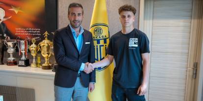 Ankaragücü’nde geleceğe yatırım: Üç genç futbolcu profesyonel oldu