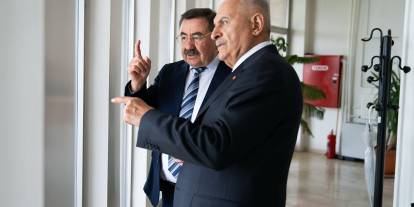 Aksakallar Konseyi Başkanı’ndan CHP’li Belediyeye ziyaret