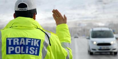 Üreğil Millet Bahçesi'nde drift yapan sürücü trafikten men edildi