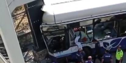 Keçiören’de EGO otobüsü kaza yaptı: Çok sayıda yaralı var