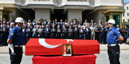 Devletin üst düzey kadroları Ankara'daki cenazede bir araya geldi