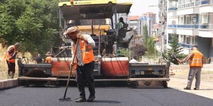 Çankaya'da asfalt dökümü devam: Bir mahalle daha bitti