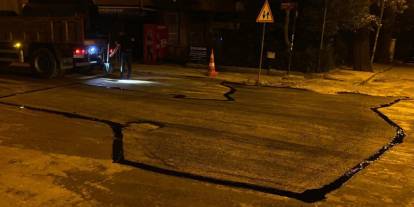 Ankara Tahran Caddesi’ndeki bozuk yola yeni asfalt atıldı