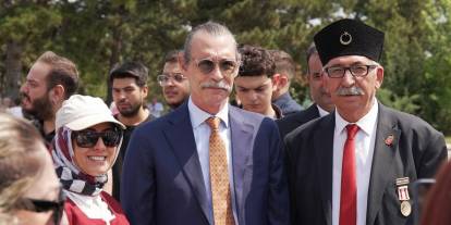Erdal Beşikçioğlu Anıtkabir'de Ata'nın huzuruna çıktı