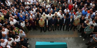 Çankaya Belediye Başkanı cemevindeki cenazeye katıldı