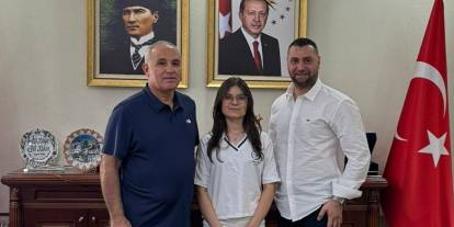 Türkiye Birincisi Betül Ulutaş Sincan'da makamda ağırlandı