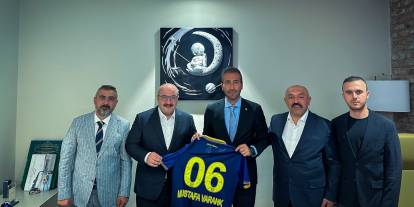 Ankaragücü Başkanı Gazi Ercüment Tekin Mustafa Varank’ı ziyaret etti