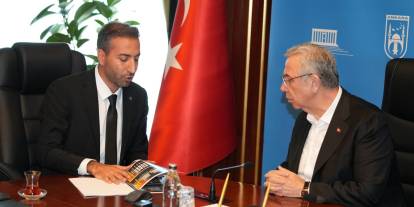 Ankaragücü yönetimi Mansur Yavaş’ı makamında ziyaret etti