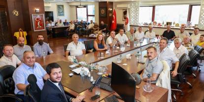 Çorumlu dernekler Keçiören'de makam odasında buluştu