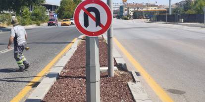 Etimesgut’ta trafik sorunu çözüldü: U Dönüşü Levhası yerleştirildi